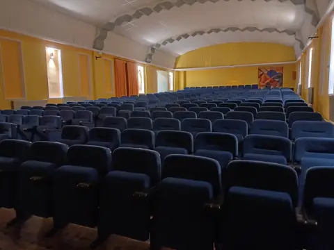 salón de actos de la obra salesiana de Arévalo