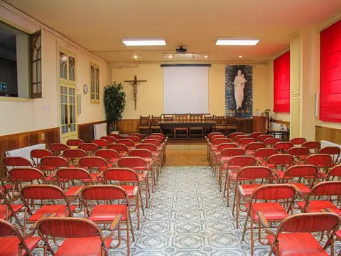 zona común (salón de actos)
