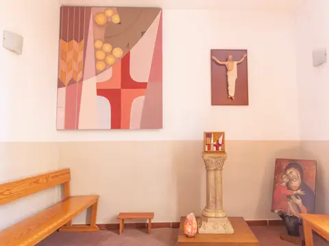 zona común (oratorio de la hospedería)