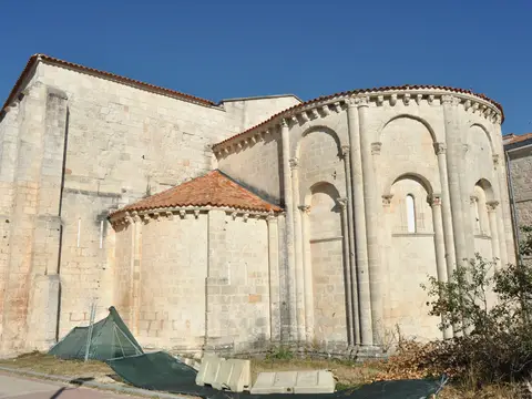 conjunto del monasterio desde el este
