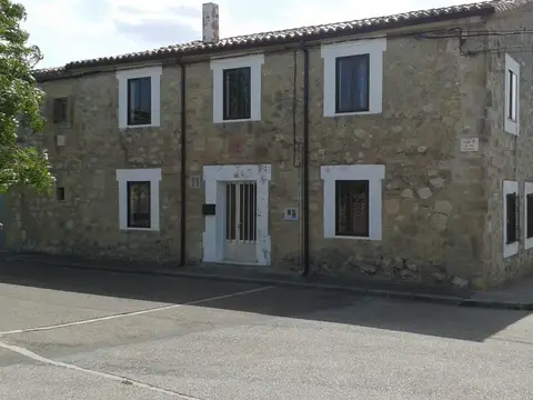 fachada de la casa de convivencias desde la calle