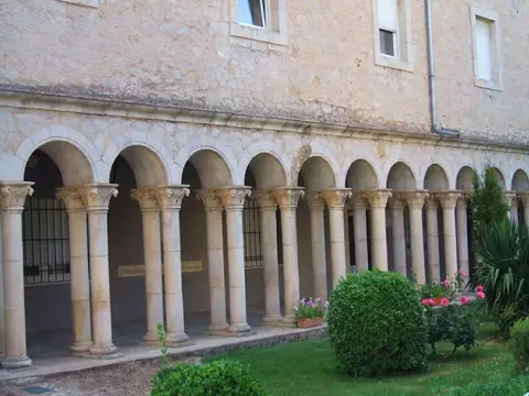 galería porticada del claustro del convento de los dominicos