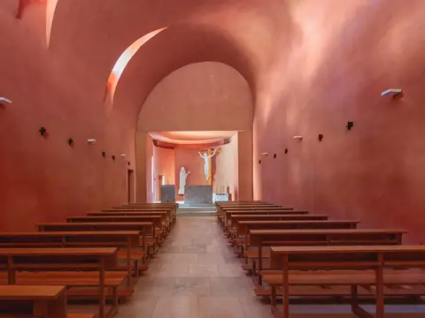 nave de la capilla mayor del seminario tras la rehabilitación
