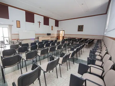 sala de conferencias / aula