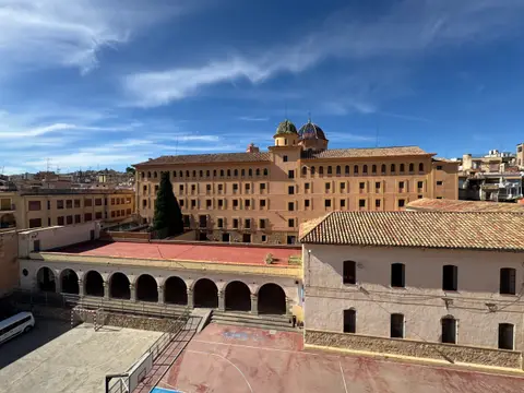 vista general del edificio del seminario
