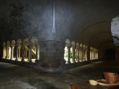 claustro / interior