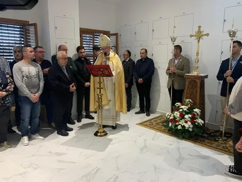 inauguracion del columbario, con el obispo de Jaen dentro del convento