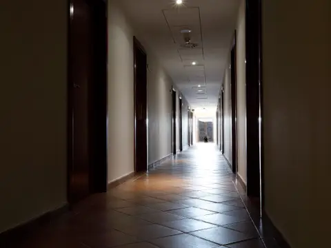 pasillo de habitaciones