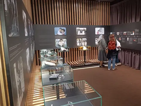 sala del Centre d'Interpretació Janerià, dentro del recinto