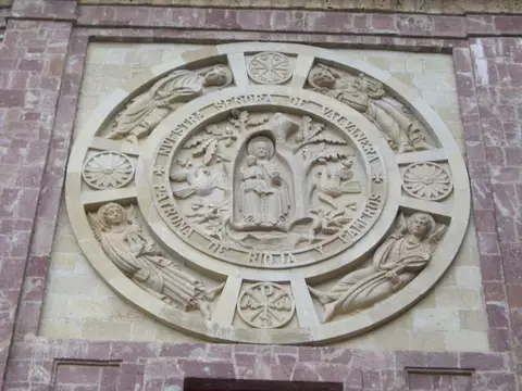 iglesia (detalle portada)