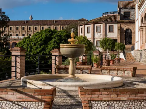 patio y fuente