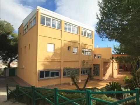 fachada del edificio principal