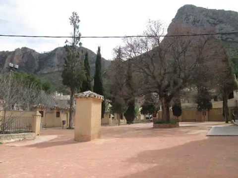 entrada (otro ángulo)