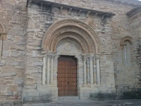 entorno (iglesia lateral)