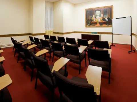 zona comun (sala de reuniones)
