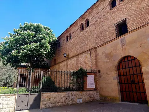 fachada (portada principal)