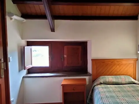 habitación individual con baño privado