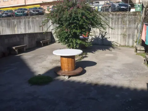 patio trasero con tendedero