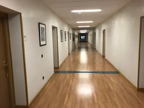 pasillo de habitaciones de la segunda planta, reformado