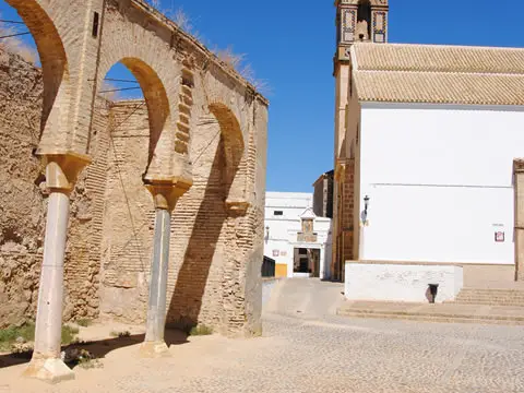 exterior del convento y la iglesia
