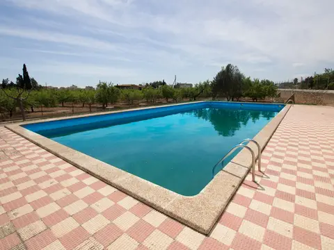 piscina descubierta de la finca