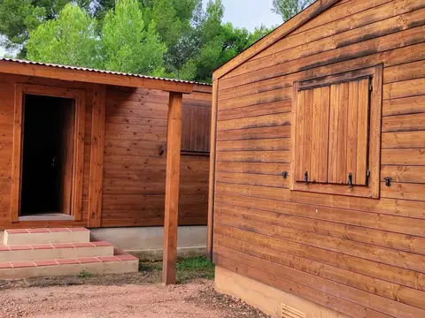 exterior del pabellón de madera de la casa de convivencias