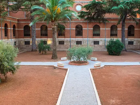 patio interior del Seminario Mayor de Moncada